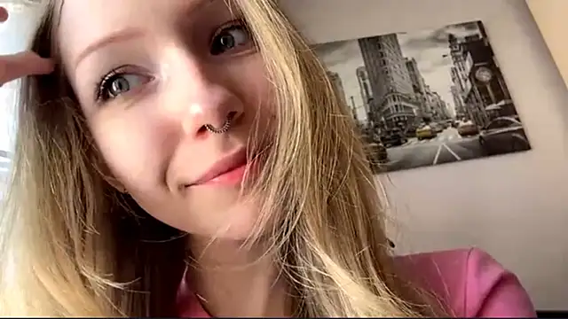 BivalentFalloff online show from July 3, 2026, 5:58 am