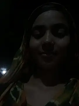 Snapshot of Simran_143 chatting on July 13, 2026, 4:39 pm Simran 143 online show from July 13, 2026, 4:39 pm
