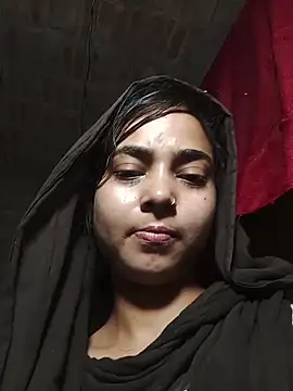 Snapshot of Simran_143 chatting on June 19, 2026, 4:13 pm Simran 143 online show from June 19, 2026, 4:13 pm