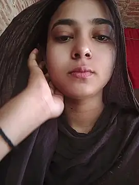 Snapshot of Simran_143 chatting on June 26, 2026, 3:56 am Simran 143 online show from June 26, 2026, 3:56 am