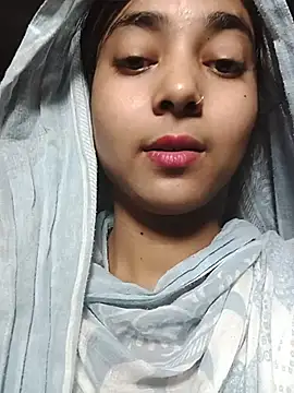 Snapshot of Simran_143 chatting on July 29, 2026, 5:12 pm Simran 143 online show from July 29, 2026, 5:12 pm