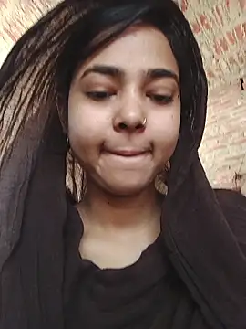 Snapshot of Simran_143 chatting on June 23, 2026, 5:38 am Simran 143 online show from June 23, 2026, 5:38 am