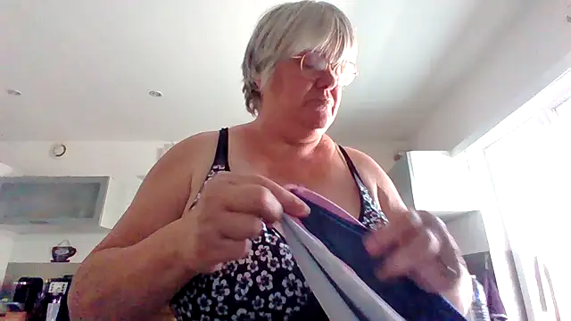 Snapshot of coquinesensuel chatting on July 15, 2026, 12:12 pm coquinesensuel online show from July 15, 2026, 12:12 pm