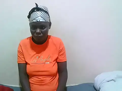 bianca love2 online show from July 6, 2026, 10:44 am