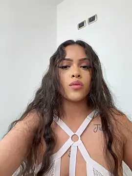 Snapshot of MilaHank chatting on June 26, 2026, 6:14 pm MilaHank online show from June 26, 2026, 6:14 pm