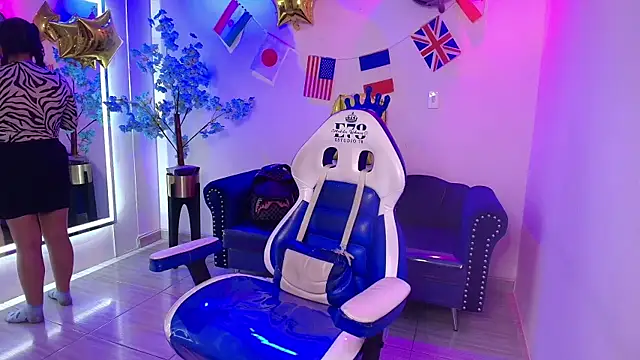 Snapshot of Silvana_lane chatting on July 14, 2026, 7:31 pm Silvana lane online show from July 14, 2026, 7:31 pm