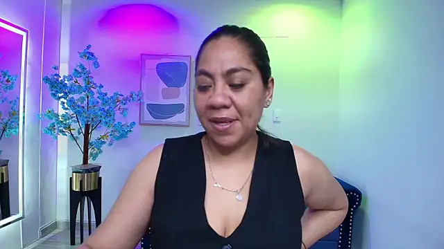Snapshot of Silvana_lane chatting on August 4, 2026, 11:59 am Silvana lane online show from August 4, 2026, 11:59 am
