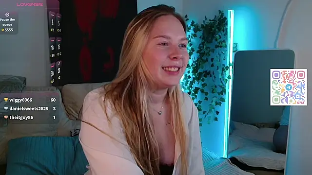 Snapshot of bellablanche chatting on August 4, 2026, 6:18 am bellablanche online show from August 4, 2026, 6:18 am