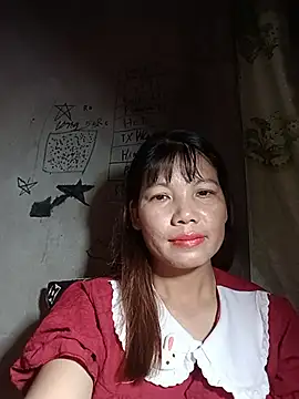 Snapshot of Gee_hot chatting on July 9, 2026, 5:01 pm Gee hot online show from July 9, 2026, 5:01 pm
