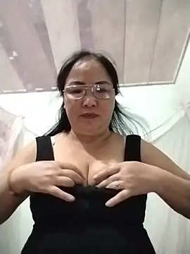 Naaya8109 online show from June 27, 2026, 12:22 pm