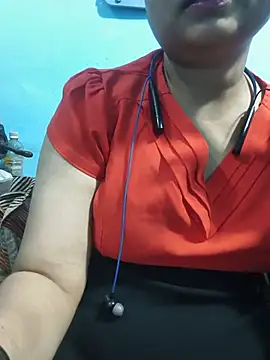 sexy-pari8 online show from June 20, 2026, 6:46 pm