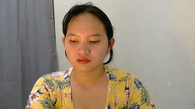 Fhwilloughbyxx online show from June 30, 2026, 9:53 am