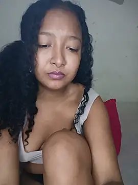 Snapshot of HeLiSa69ebony chatting on July 1, 2026, 2:01 am HeLiSa69ebony online show from July 1, 2026, 2:01 am