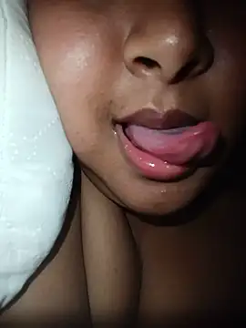 Snapshot of HeLiSa69ebony chatting on August 6, 2026, 12:00 pm HeLiSa69ebony online show from August 6, 2026, 12:00 pm