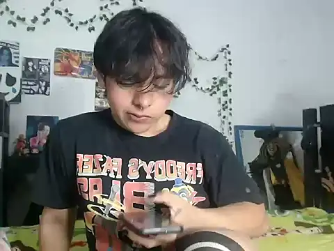 Snapshot of Tiff_-Styles chatting on July 2, 2026, 9:32 pm Tiff -Styles online show from July 2, 2026, 9:32 pm