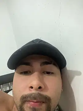 Snapshot of tridioking chatting on June 19, 2026, 4:18 am tridioking online show from June 19, 2026, 4:18 am
