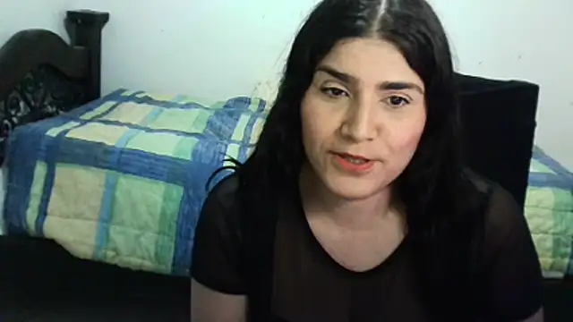 Snapshot of CarolinaMoretti chatting on July 27, 2026, 1:34 am CarolinaMoretti online show from July 27, 2026, 1:34 am