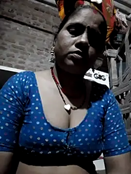 Hot shiri online show from August 5, 2026, 8:14 pm