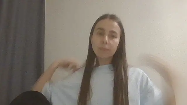 Snapshot of Vanelleda chatting on July 17, 2026, 8:17 pm Vanelleda online show from July 17, 2026, 8:17 pm