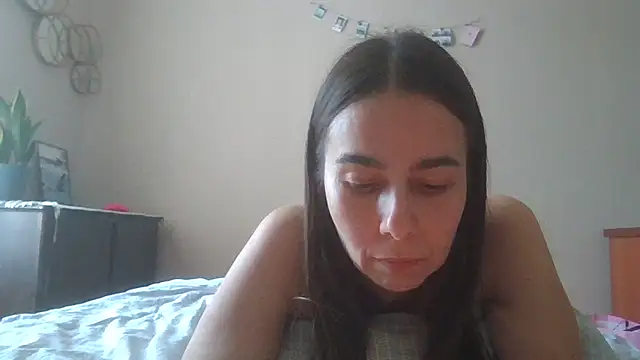 Snapshot of Vanelleda chatting on August 5, 2026, 11:04 am Vanelleda online show from August 5, 2026, 11:04 am