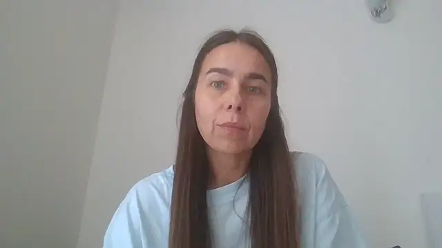 Snapshot of Vanelleda chatting on July 3, 2026, 8:54 am Vanelleda online show from July 3, 2026, 8:54 am