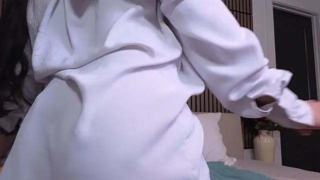 MySweetSofie online show from July 10, 2026, 4:34 am