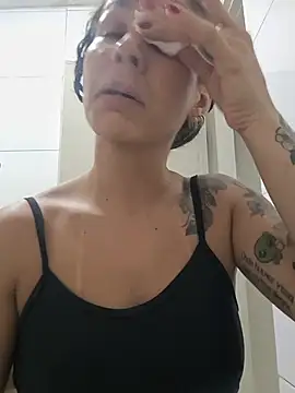 Snapshot of casalfogoegasolina chatting on July 8, 2026, 2:46 am casalfogoegasolina online show from July 8, 2026, 2:46 am