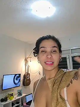 Snapshot of casalfogoegasolina chatting on July 22, 2026, 1:51 am casalfogoegasolina online show from July 22, 2026, 1:51 am