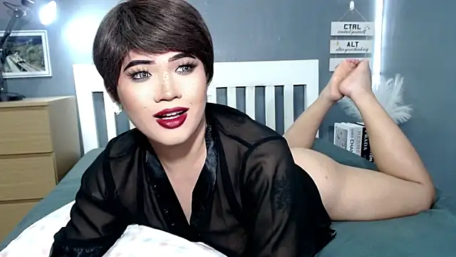 Snapshot of STUCK_on_YOU_ chatting on November 10, 2025, 5:29 pm STUCK on YOU online show from November 10, 2025, 5:29 pm