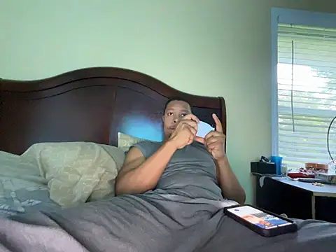 Charmingswoleking online show from June 28, 2026, 12:28 am