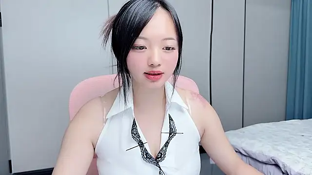 Winnie666999 online show from July 8, 2026, 3:13 pm