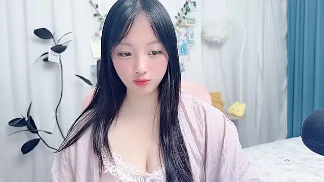 Winnie666999 online show from August 3, 2026, 11:27 am