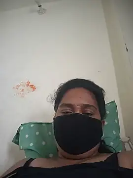 Snapshot of Lundpakadu chatting on July 11, 2026, 7:08 am Lundpakadu online show from July 11, 2026, 7:08 am
