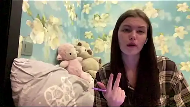 Anorislos16 online show from June 23, 2026, 5:33 pm