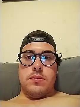 jokerjolly31 online show from June 20, 2026, 7:52 pm