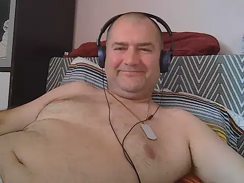 Snapshot of CristianDaniel78 chatting on July 3, 2026, 8:21 am CristianDaniel78 online show from July 3, 2026, 8:21 am