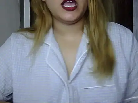 Snapshot of Sexyy_Sana chatting on July 12, 2026, 3:24 pm Sexyy Sana online show from July 12, 2026, 3:24 pm