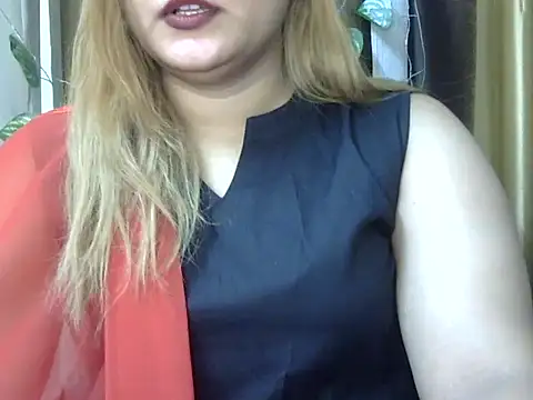 Snapshot of Sexyy_Sana chatting on July 15, 2026, 5:42 pm Sexyy Sana online show from July 15, 2026, 5:42 pm