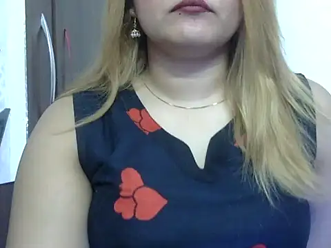 Snapshot of Sexyy_Sana chatting on July 28, 2026, 8:52 pm Sexyy Sana online show from July 28, 2026, 8:52 pm