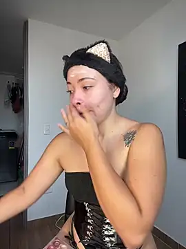 Snapshot of mia_bornner chatting on July 1, 2026, 6:41 pm mia bornner online show from July 1, 2026, 6:41 pm