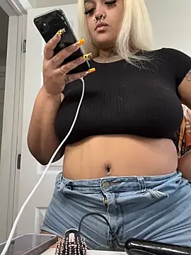 Snapshot of sweet_cataleya12 chatting on July 6, 2026, 3:03 pm sweet cataleya12 online show from July 6, 2026, 3:03 pm