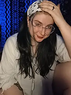 Snapshot of starfucker420XO chatting on July 28, 2026, 6:43 am starfucker420XO online show from July 28, 2026, 6:43 am