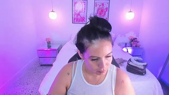 camilaa7 online show from June 24, 2026, 7:07 am