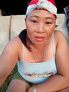 Snapshot of NyloveSquirt chatting on August 7, 2026, 11:16 am NyloveSquirt online show from August 7, 2026, 11:16 am