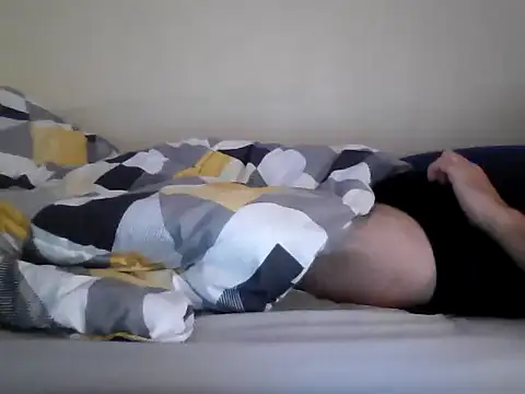 Snapshot of a5ar5rooooov chatting on February 9, 2026, 6:33 am a5ar5rooooov online show from February 9, 2026, 6:33 am