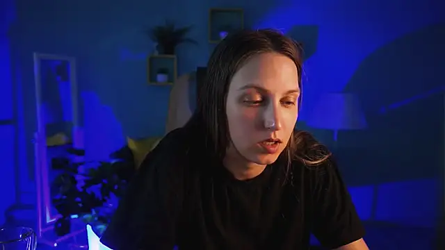 ErinWise online show from July 12, 2026, 4:24 am