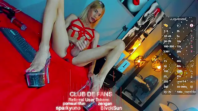 Snapshot of love_amor_ chatting on January 26, 2025, 5:34 am love amor online show from January 26, 2025, 5:34 am