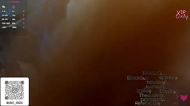 Snapshot of love_amor_ chatting on May 9, 2026, 10:02 pm love amor online show from May 9, 2026, 10:02 pm