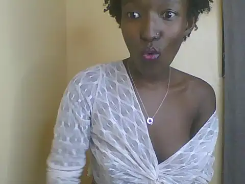 Snapshot of Keilay chatting on July 11, 2026, 9:15 pm Keilay online show from July 11, 2026, 9:15 pm
