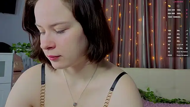 Snapshot of nelly_sweeti chatting on July 26, 2026, 8:21 am nelly sweeti online show from July 26, 2026, 8:21 am